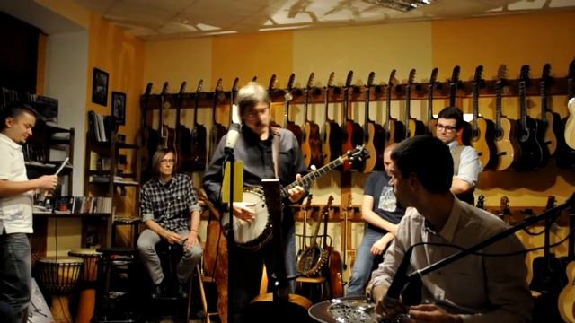 Robert Palomo - Daddy Played the Banjo (musdetal.ru) смотреть онлайн