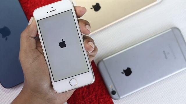 How to fix iPhone 5/5S/5C Stuck on Apple Logo Screen смотреть онлайн