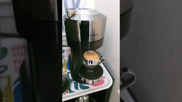 Nespresso Vertuo Next Review | مراجعة ماكينة قهوة نسبرسو الجديدة смотреть онлайн