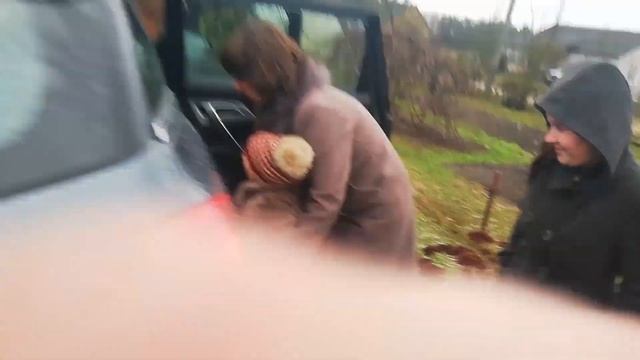 На ДЖИЛИ АТЛАС (Geely Atlas) к бабушке с дедушкой... смотреть онлайн