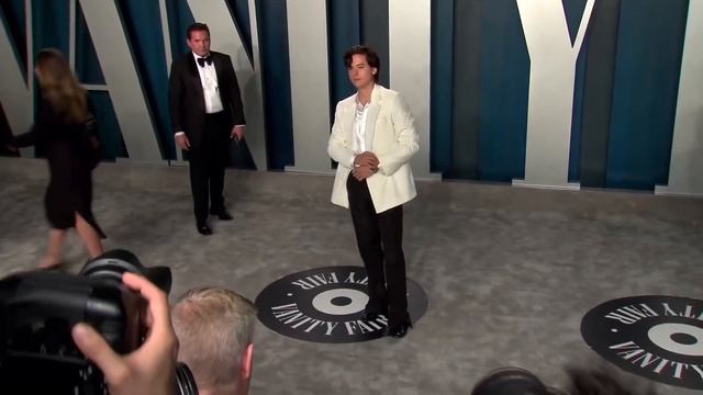 КОУЛ СПРОУС И ЛИЛИ РЕЙНХАРТ РАССТАЛИСЬ(ОФИЦИАЛЬНОЕ ЗАЯВЛЕНИЕ) смотреть онлайн