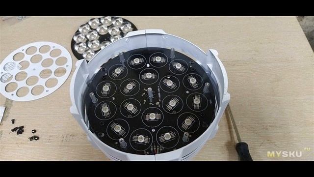 Светодиодный прожектор LED PAR RGBW 18x12W от SHEHDS. Доставайте калькуляторы, будем счи... | #Обзо смотреть онлайн