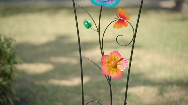 Plow & Hearth Trellis with Spinning Flowers on QVC смотреть онлайн