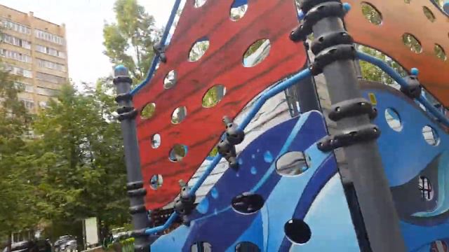 A cool playground with a Pirate ship in Odintsovo. English for kids. Английский в Одинцово. смотреть онлайн