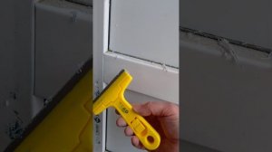 Как снять присохшую пленку с пластиковых окон