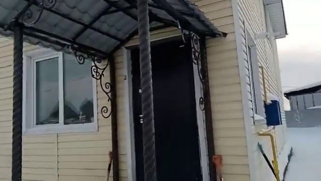 Козырек двухскатный