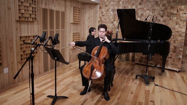 John-Henry Crawford plays Suite Italienne (Aria + Tarantella) Stravinsky смотреть онлайн