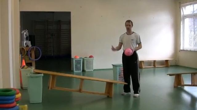 Игровое упражнение - "В горку и с горки" смотреть онлайн