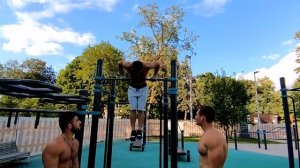 ЛЕСЕНКА В ВЫХОДАХ СИЛОЙ НА ДВЕ/ КТО ПРОЙДЁТ ДАЛЬШЕ?