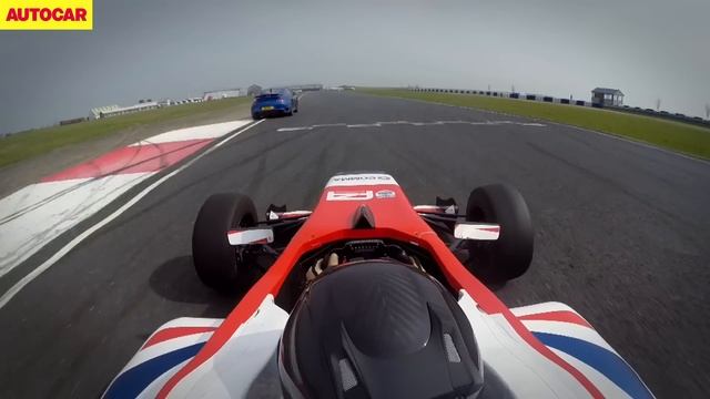 Can Porsche's 911 Turbo S outrun a Formula 4 car? смотреть онлайн