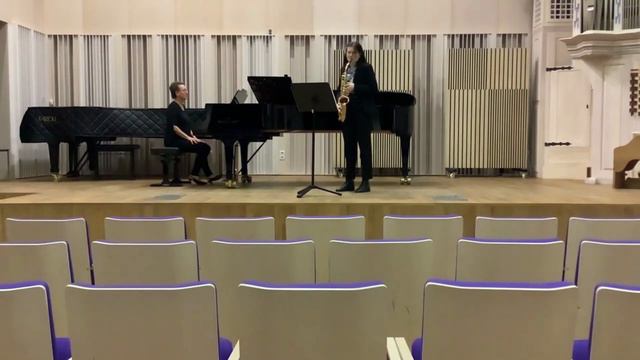 Concerto for Alto Saxophone in Eb major op. 109 - Alexander Glazunov | Zuzanna Zajda смотреть онлайн