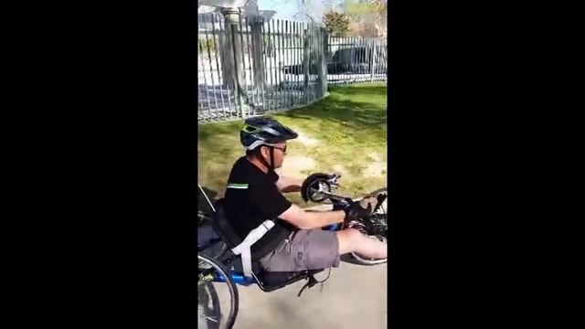 1st Handcycle смотреть онлайн