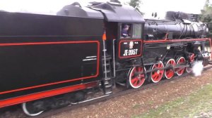 Паровоз Л-2057 с поездом