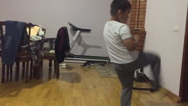Пхумсэ 1 смотреть онлайн