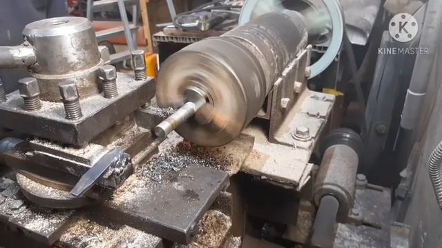 Самодельный станок по металлу, научил резать резьбу. смотреть онлайн