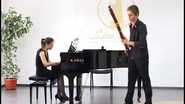 Mozart concert in si bemol major pentru fagot part-1-Danila Vlad смотреть онлайн