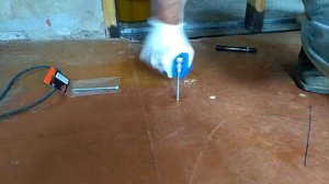 Как устранить скрип в полу