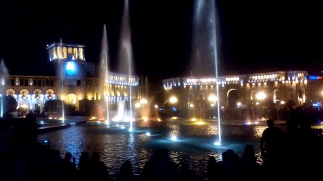 Танцующие фонтаны Еревана смотреть онлайн