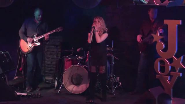 Маша Косарева - Stupid Girl (Garbage cover) смотреть онлайн