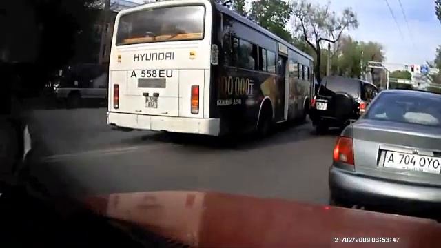 Автобус выехал за двойную сплошную линию смотреть онлайн