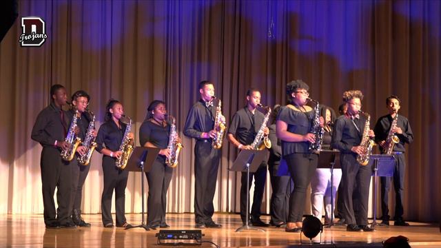 Homecoming Fashion Show Intermission 1 "Saxophone section" смотреть онлайн
