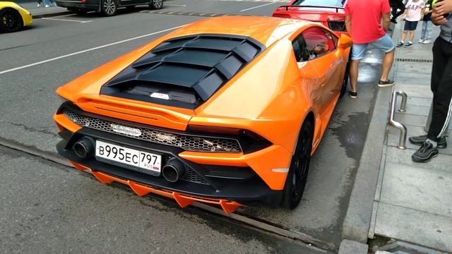 Москва Сити, Ламборгини. Уникальное конструктивное решение и классика суперкара. смотреть онлайн