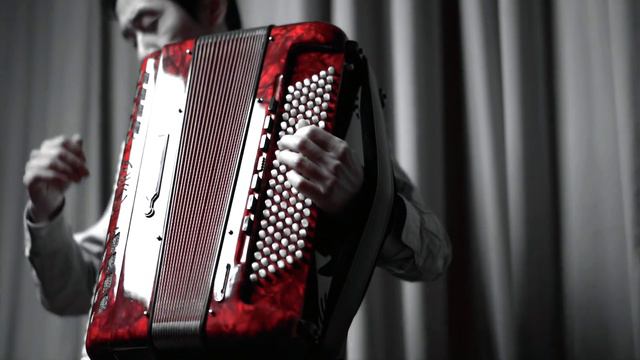 Why flowers are red? | Accordion Cover смотреть онлайн