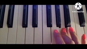 Как играть белые розы на пианино. Медленно.Для начинающих# Шатуновбелыерозыразбор