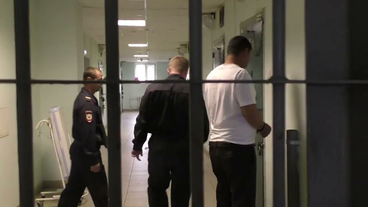 В Свердловской области задержаны подозреваемые в краже 250 тысяч рублей у пенсионерки смотреть онлайн