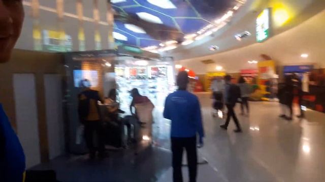 Аэропорт Абу-Даби. ОАЭ смотреть онлайн