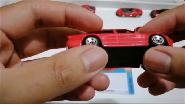 HOT WHEELS - MERCEDES-BENZ 500 E - FACTORY FRESH 2022 - 86/250 - Let's Open and Parking смотреть онлайн