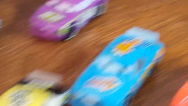 Тачки 2006 Самая Первая Гонка смотреть онлайн