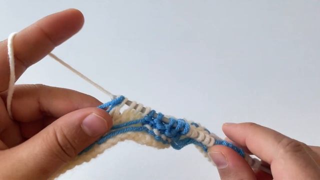 ? Genç Kızlar ,Hanımlar ,Anneler , Ablalar ,Büyükanneler !!!Herkesin Yapabileceği Kolay örgü Modeli