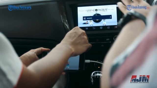 Review dan Test Drive Mobil Baru Wuling, New Confero S | OTOZONE смотреть онлайн