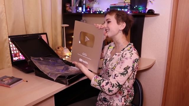 ПОГОВОРИМ: ЗАЧЕМ Я ПОДСТРИГЛАСЬ? // СЕРЕБРЯНАЯ КНОПКА YOUTUBE // ЧТО Я СКРЫВАЛА ПОЛ ГОДА? смотреть онлайн