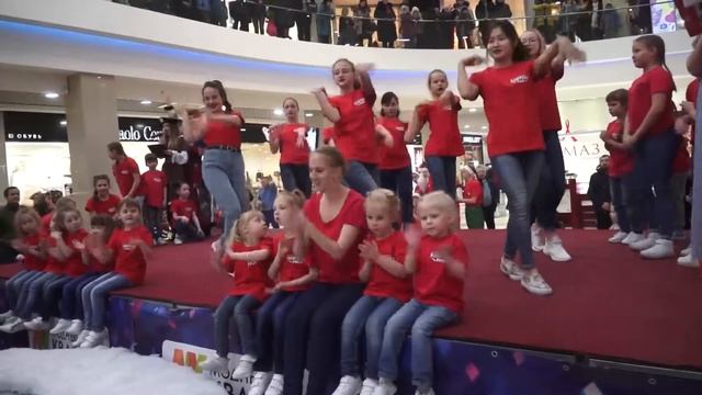 Финальный номер концерта Zamorozka, от школы танца Пантера ПРО смотреть онлайн