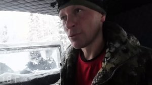 ОГРОМНЫЙ СЕКАЧ дерется с собаками. ОХОТА НА КАБАНА в зимнем лесу