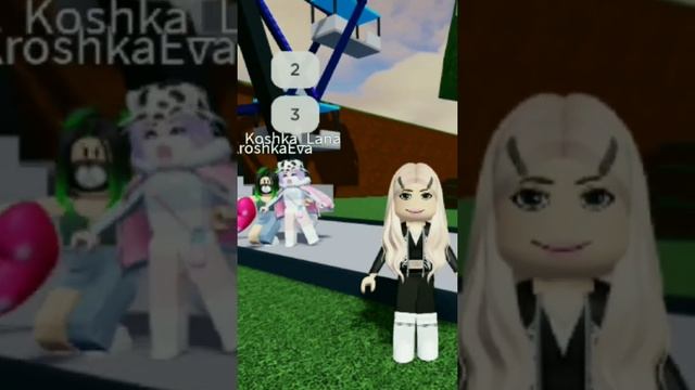 качество прощяй Я встретила Кошку Лану и  Крошку Еву!!