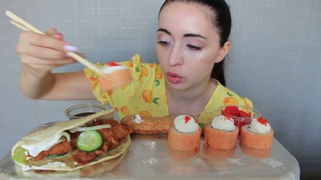 ЗА СКОЛЬКО И КОМУ Я СДАЛА КВАРТИРУ? / Mukbang Ayka Emilly