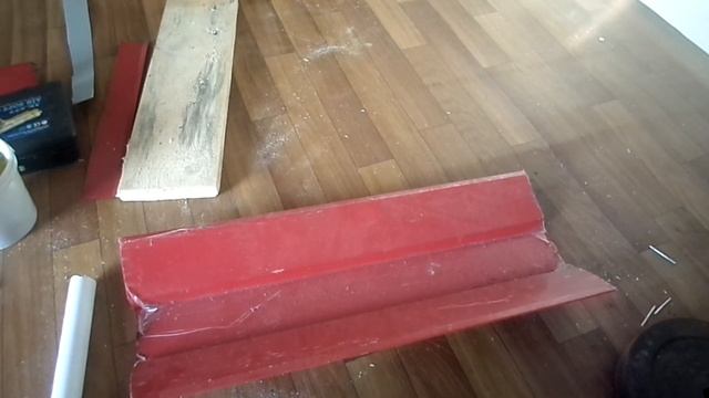 Простое приспособление для очистки снега с крыши и починка лопаты смотреть онлайн