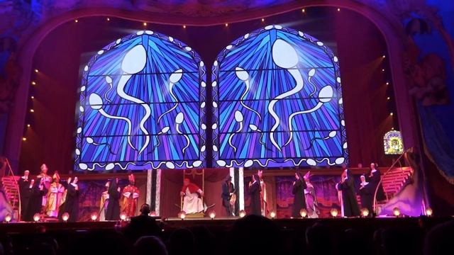 Monty Python live at the O2 3/7/14. "Every Sperm is Sacred" смотреть онлайн