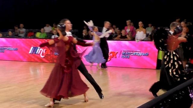 Квикстеп / Молодежь 1 St (Open) финал - Первенство Беларуси (21.05.2023) спортивные бальные танцы смотреть онлайн