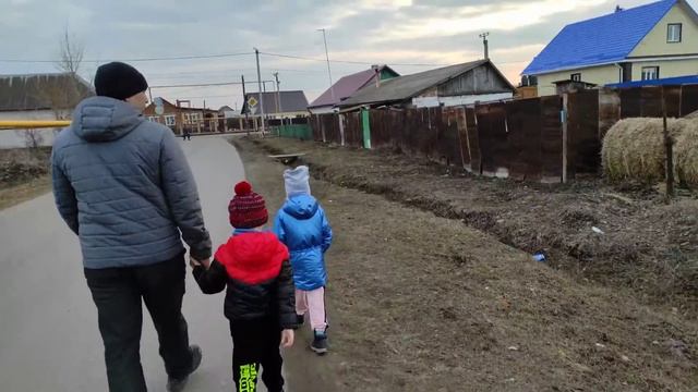 КОГДА ЛЮДИ СВИНЬИ/ВОТ ТАК И ЖИВЁМ/КУПИЛИ СВЕТИЛЬНИКИ смотреть онлайн