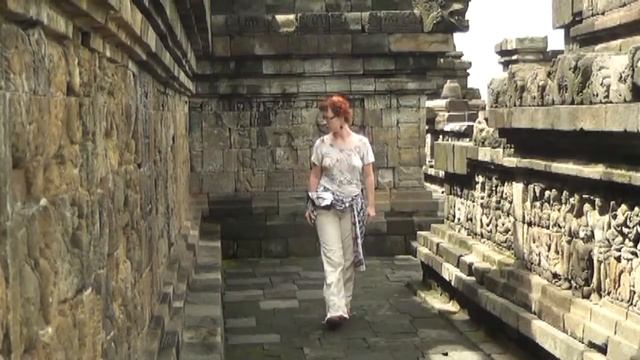 Боробудур смотреть онлайн