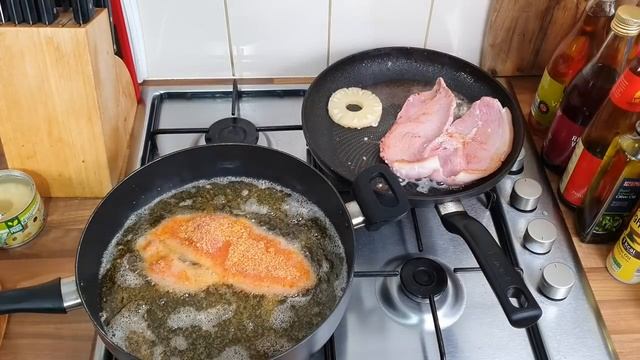 Delicious Chilli & Garlic Panko Gammon Burger. смотреть онлайн