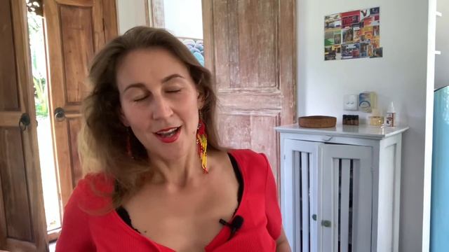 Эфирные масла. 5 ежедневных ритуалов с эфирными маслами. смотреть онлайн