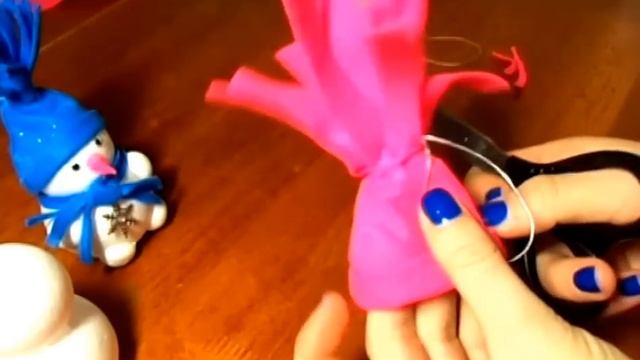 Снеговик своими руками. Новогодняя поделка в сад. смотреть онлайн