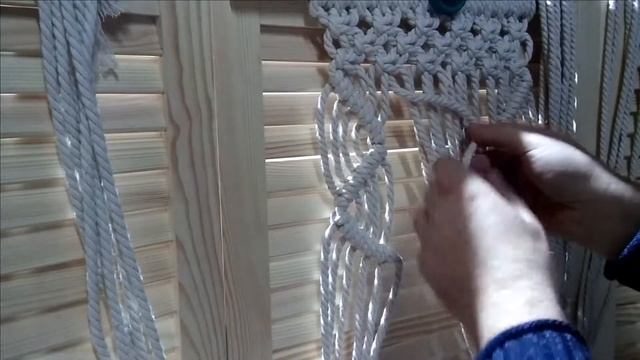 МАКРАМЕ ДЛЯ ПЛАНШЕТА! Макраме ГАЗЕТНИЦА Мастер КЛАСС ЧАСТЬ1 смотреть онлайн