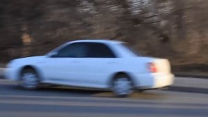В девятке едут пятеро с одного района.