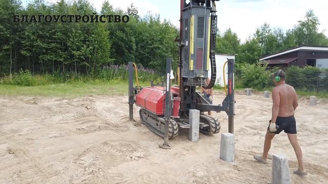 Свайный фундамент // Как забивают сваи фундамента? ✔ смотреть онлайн